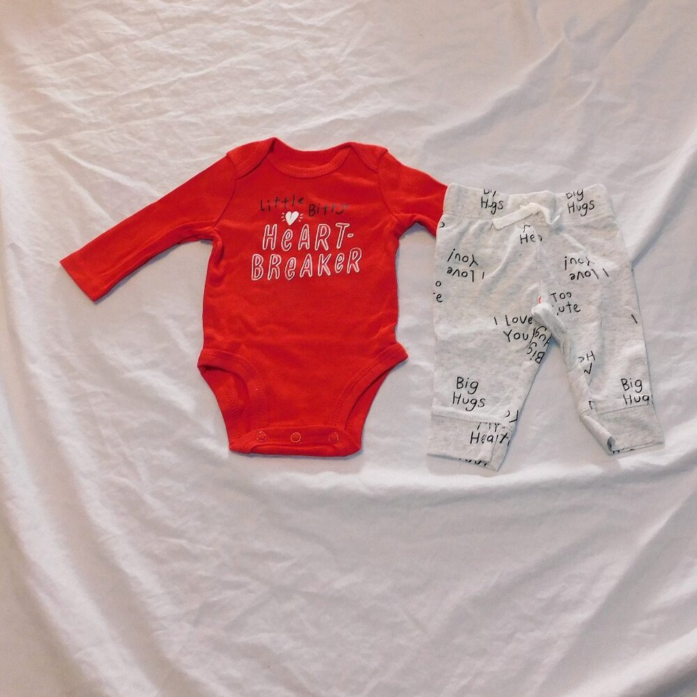 Baby First Valentines Day Outfit Heartbreaker Newborn thru 12 M 2 Pce Unisex NEW